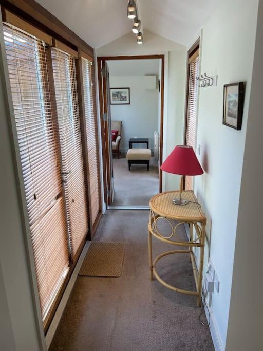 Self Catering Apartment At Beechwalk House. 恩尼斯凯里 外观 照片
