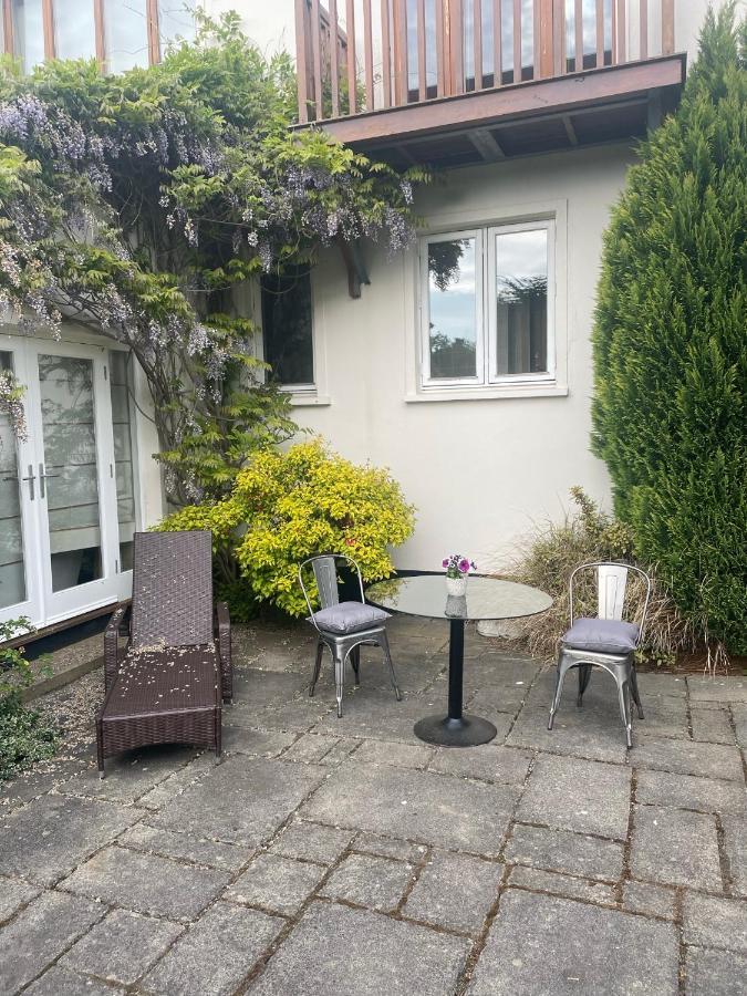 Self Catering Apartment At Beechwalk House. 恩尼斯凯里 外观 照片